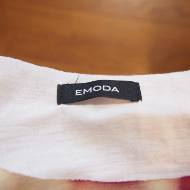 EMODA(エモダ)のEMODA ノースリーブ トップス エモダ レディースのトップス(Tシャツ(半袖/袖なし))の商品写真