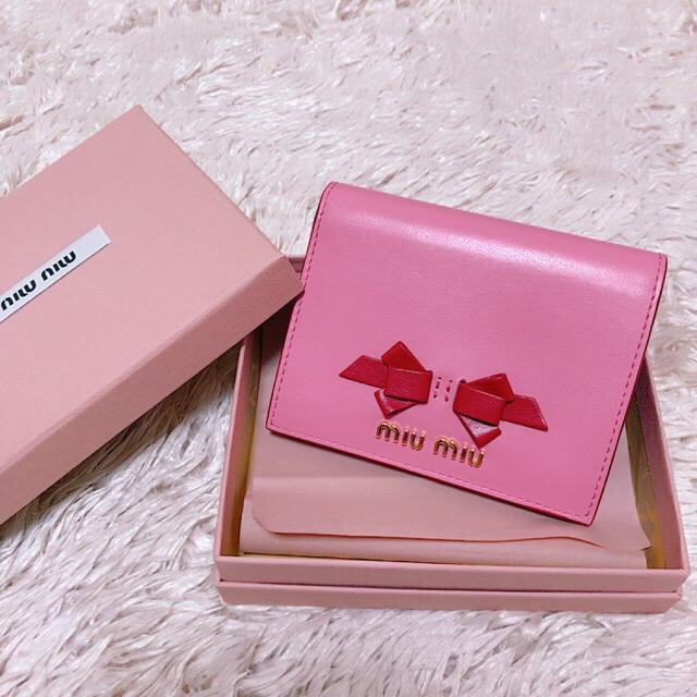 超人気】miumiu♡折りたたみ財布♡リボン | www.jarussi.com.br