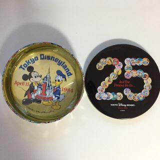 ディズニー(Disney)のさゆ様専用☆ディズニー25周年缶バッチポストカード(キャラクターグッズ)