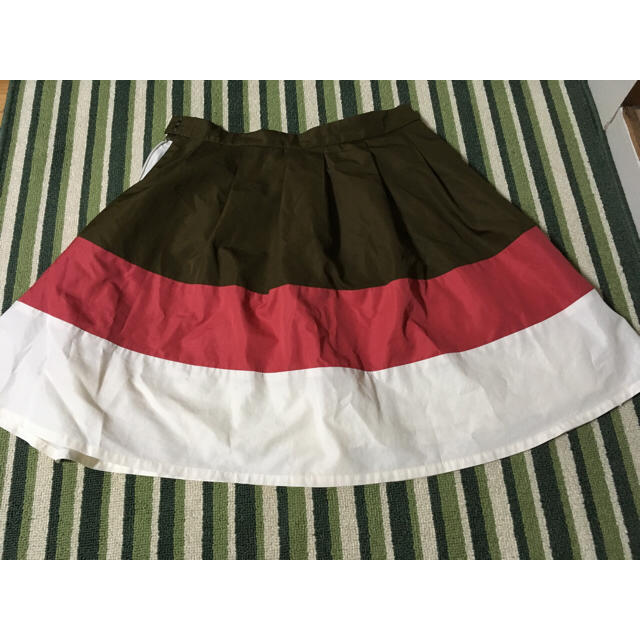 LUCA(ルカ)のトリカラー 膝丈スカート レディースのスカート(ひざ丈スカート)の商品写真