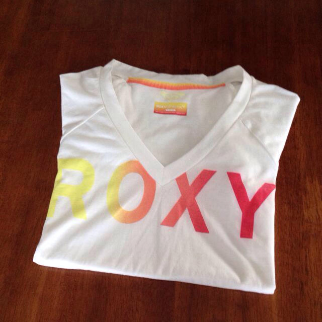 Roxy(ロキシー)のROXY新品Tシャツ レディースのトップス(Tシャツ(半袖/袖なし))の商品写真