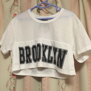 フォーエバートゥエンティーワン(FOREVER 21)のForever21 BROOKLYN メッシュTシャツ Sサイズ 美品(Tシャツ(半袖/袖なし))