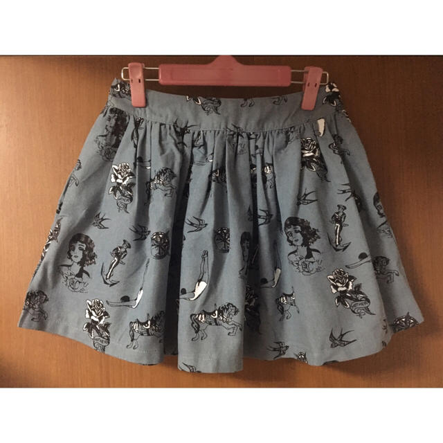 NADIA(ナディア)のNADIA タトゥー柄 スカート レディースのスカート(ミニスカート)の商品写真