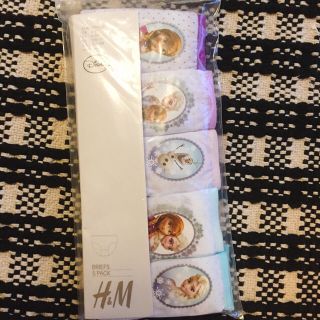 エイチアンドエム(H&M)の新品！アナ雪 ショーツ5点セット パンツ 女の子 120 130 オラフ エルサ(下着)