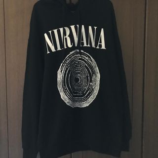 エイチアンドエム(H&M)のH&M 新品 NIRVANA ニルヴァーナ パーカー Mサイズ(パーカー)