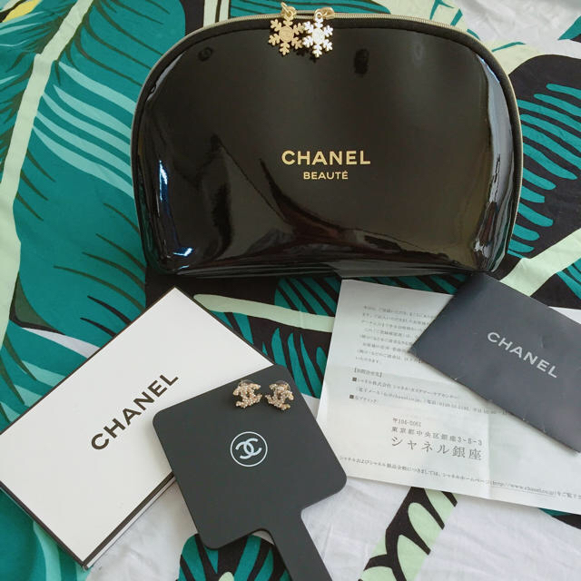 CHANEL(シャネル)のCHANEL♡2点セット メンズのアクセサリー(ピアス(両耳用))の商品写真