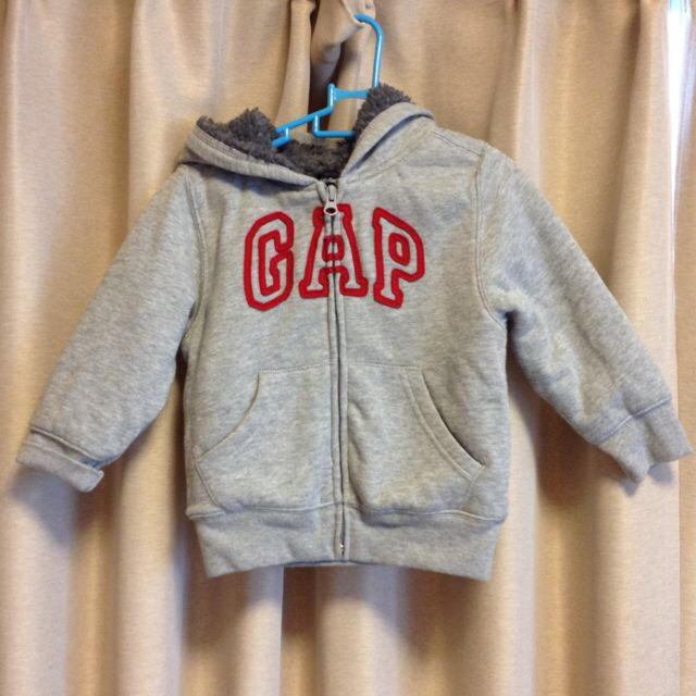 GAP Kids(ギャップキッズ)のGAPパーカー 新品95 キッズ/ベビー/マタニティのキッズ服男の子用(90cm~)(その他)の商品写真