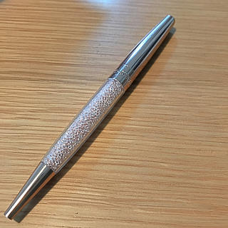 スワロフスキー(SWAROVSKI)のスワロスキークリスタルラインスターダストボールペン(ペン/マーカー)