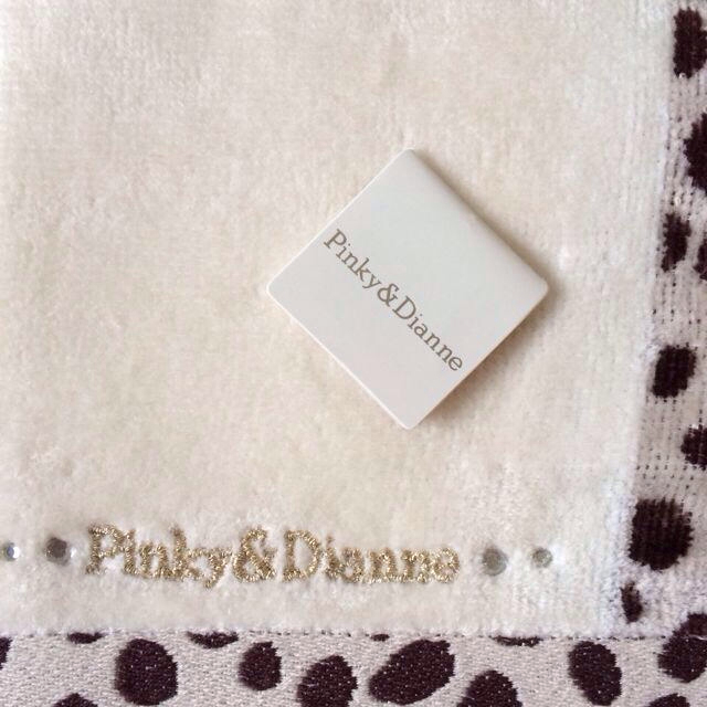 Pinky&Dianne(ピンキーアンドダイアン)のハンカチ レディースのファッション小物(ハンカチ)の商品写真