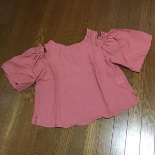 ダブルクローゼット(w closet)のダブルクローゼット 肩開き後ろリボン♩(シャツ/ブラウス(半袖/袖なし))