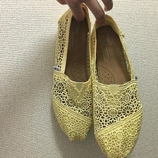 トムズ(TOMS)のTOMS レーススリッポン レモンカラー(スリッポン/モカシン)