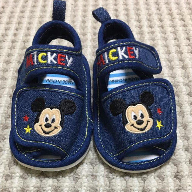 Disney(ディズニー)のミッキーのサンダル キッズ/ベビー/マタニティのベビー靴/シューズ(~14cm)(サンダル)の商品写真