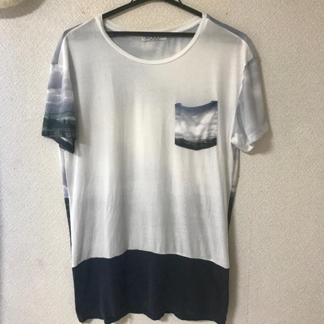 Bershka(ベルシュカ)のBershka ベルシュカ Ｔシャツ メンズのトップス(Tシャツ/カットソー(半袖/袖なし))の商品写真