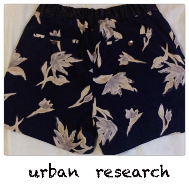 URBAN RESEARCH(アーバンリサーチ)のurban research 花柄ショートパンツ♡ レディースのパンツ(ショートパンツ)の商品写真