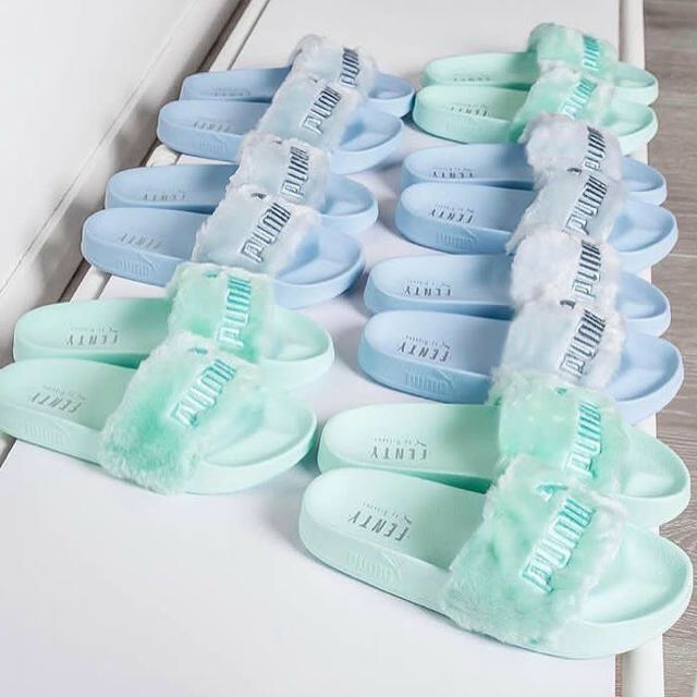 フェンティ　fenty サンダル　リアーナ　新品　ファー