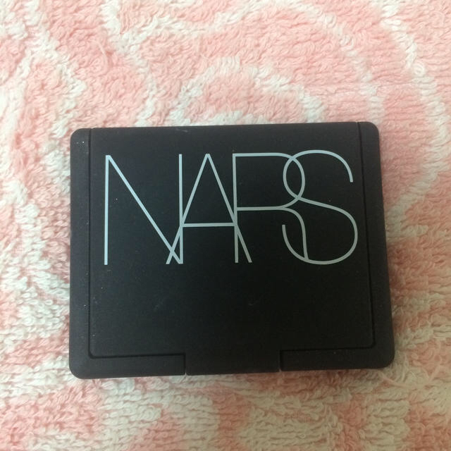 NARS(ナーズ)のNARS☆ハイライト美品 コスメ/美容のベースメイク/化粧品(フェイスカラー)の商品写真