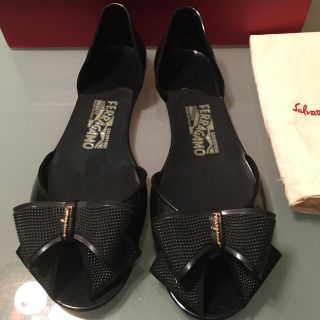 サルヴァトーレフェラガモ(Salvatore Ferragamo)の新品 フェラガモ salvatore ferragamo ラバー サンダル(サンダル)