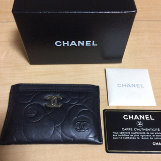 シャネル(CHANEL)のスイレイ様専用♡CHANEL カメリアカードケース(名刺入れ/定期入れ)