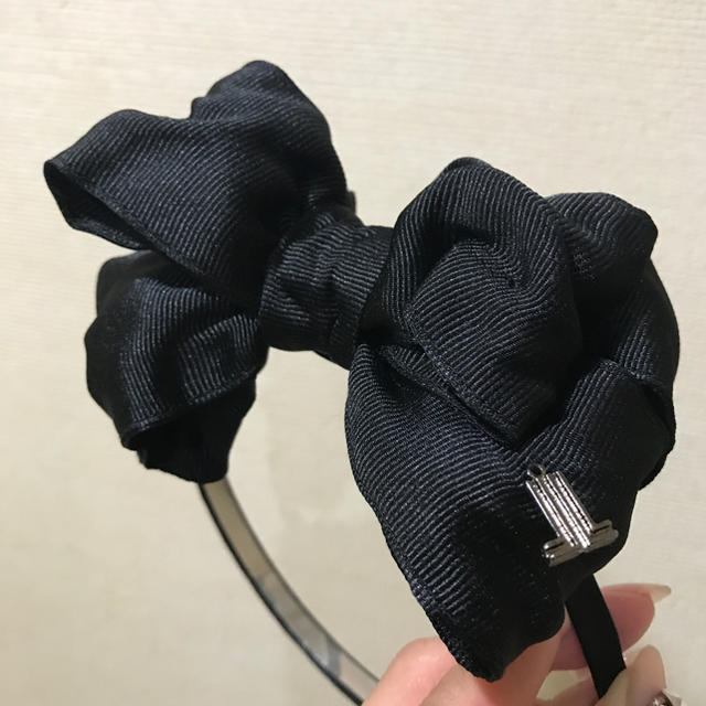 LANVIN en Bleu(ランバンオンブルー)のランバン ビッグリボン カチューシャ レディースのヘアアクセサリー(カチューシャ)の商品写真