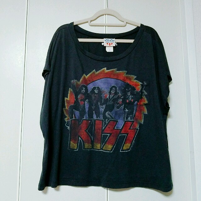 jouetie(ジュエティ)のジュエティ　kiss　コラボT レディースのトップス(Tシャツ(半袖/袖なし))の商品写真