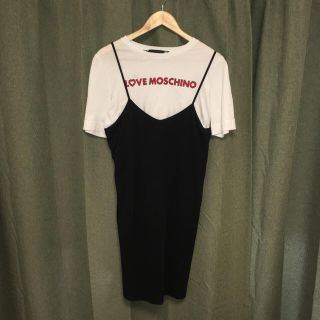 モスキーノ(MOSCHINO)の美品LOVE MOSCHINO ラブモスキーノTシャツワンピース(ひざ丈ワンピース)