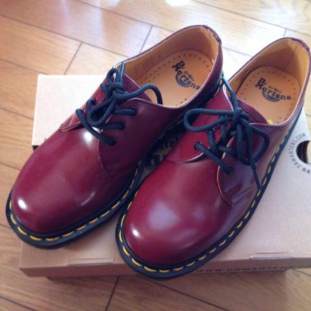 Dr.Martens(ドクターマーチン)のDr.Martens cherryred レディースの靴/シューズ(ローファー/革靴)の商品写真