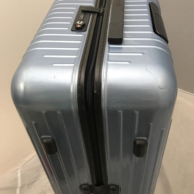 RIMOWA(リモワ)のリモワサルサエアー63L(13) アイスブルー 中古品 送料無料 スーツケース レディースのバッグ(スーツケース/キャリーバッグ)の商品写真