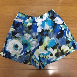 ワンウェイ(one*way)のoneway 花柄ショートパンツ(ショートパンツ)