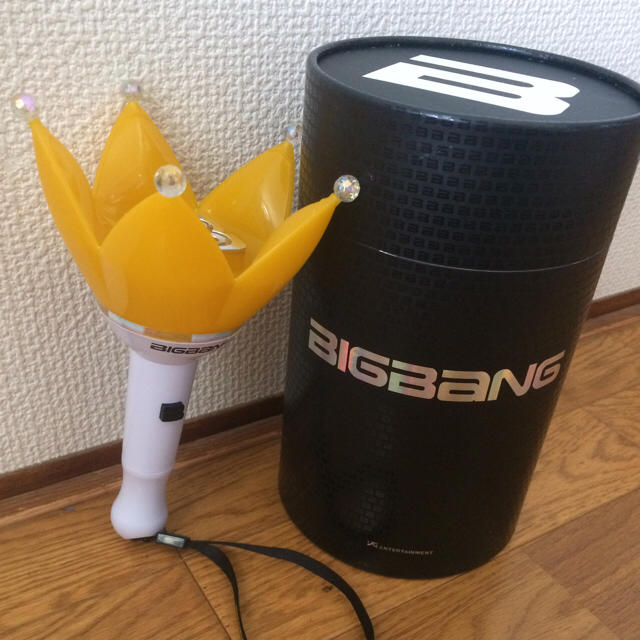 BIGBANG(ビッグバン)のBIGBANG ペンライトver3 エンタメ/ホビーのタレントグッズ(アイドルグッズ)の商品写真