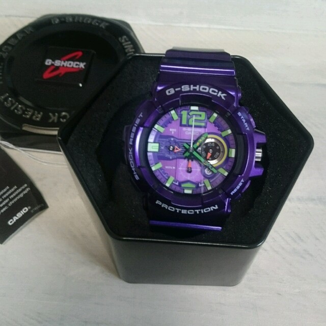 G-SHOCK(ジーショック)の新品・生産終了☆CASIO G-SHOCK☆パープル メンズの時計(腕時計(アナログ))の商品写真