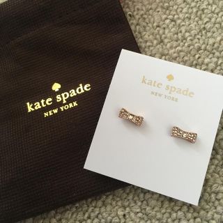 ケイトスペードニューヨーク(kate spade new york)のkate spade ケイトスペード リボン ピアス 新品未使用(ピアス)