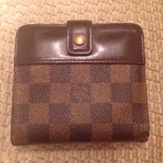 ルイヴィトン(LOUIS VUITTON)のダミエ財布(財布)