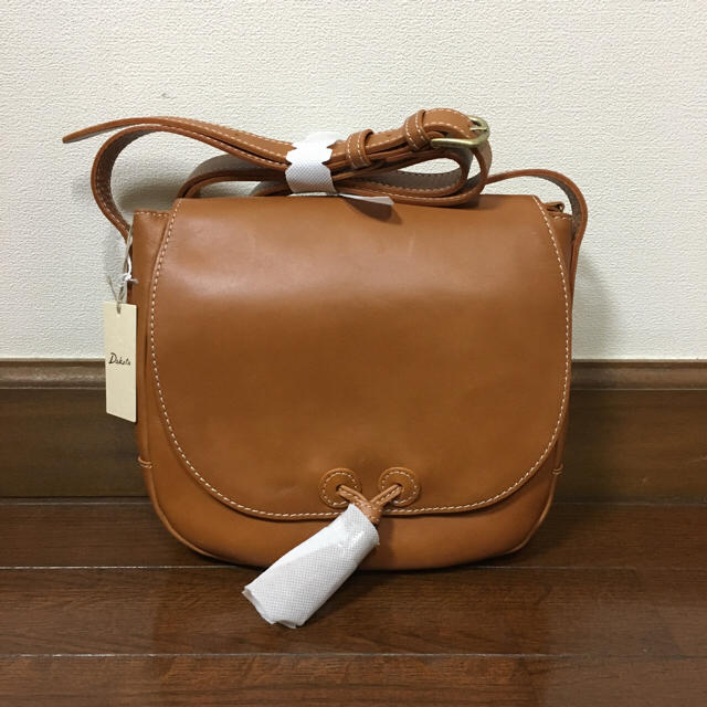 新品 ダコタ dakota ショルダーバッグ キャメル - ショルダーバッグ