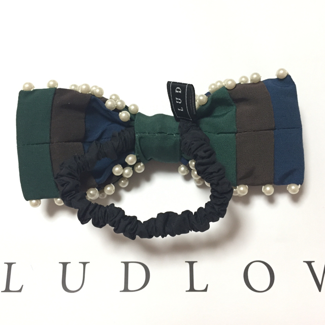 LUDLOW(ラドロー)のFlower555様専用 LUDLOW リボンゴムセット レディースのヘアアクセサリー(ヘアゴム/シュシュ)の商品写真