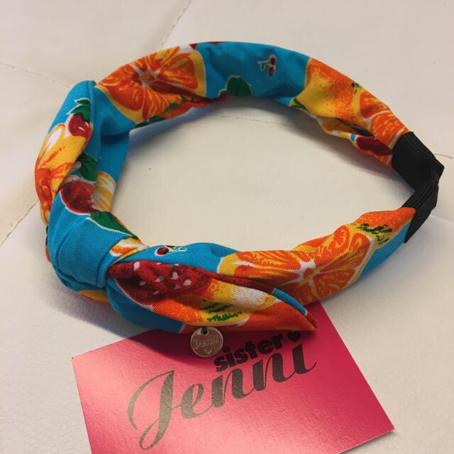 JENNI(ジェニィ)のjenniカチューシャ キッズ/ベビー/マタニティのこども用ファッション小物(その他)の商品写真