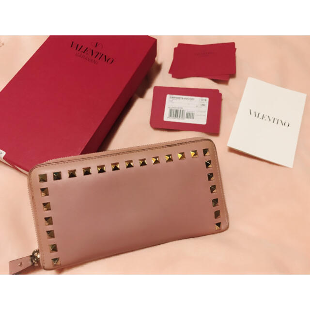 確実正規品♡VALENTINO♡スタッズ長財布