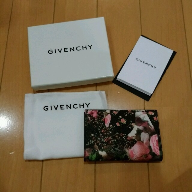 ジバンシー　GIVENCHY　名刺入れ♡送料込み・美品