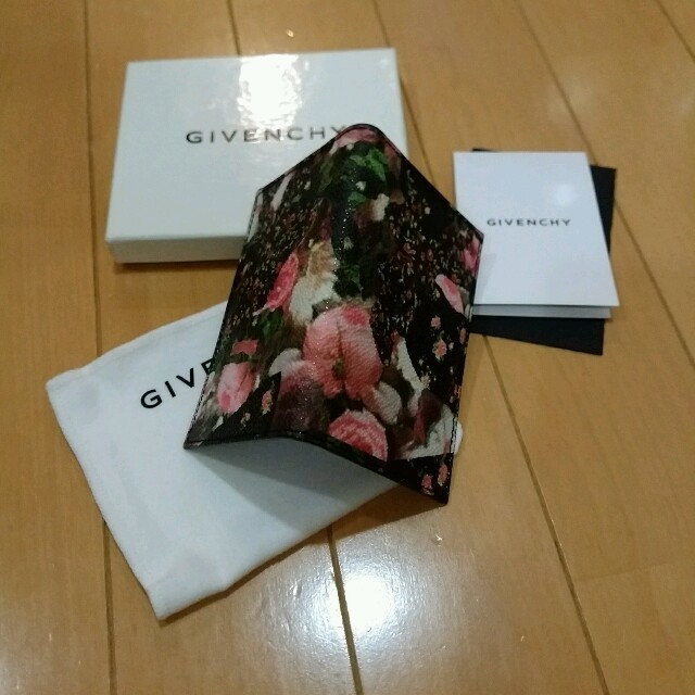 ジバンシー　GIVENCHY　名刺入れ♡送料込み・美品