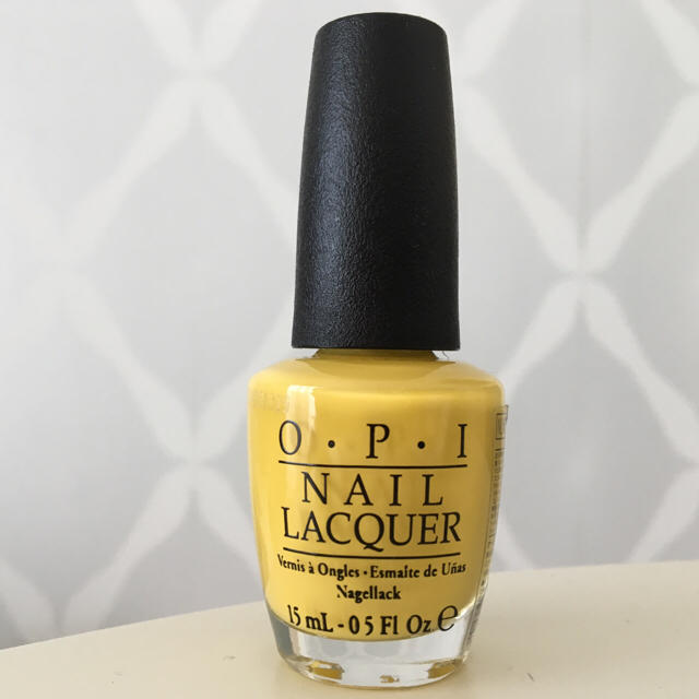 OPI(オーピーアイ)の【ほぼ未使用に近いです☆】OPI イエロー コスメ/美容のネイル(マニキュア)の商品写真