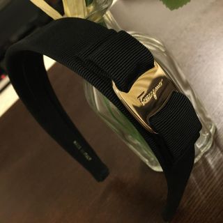 サルヴァトーレフェラガモ(Salvatore Ferragamo)のフェラガモ❤️正規品❤️カチューシャ❤️(カチューシャ)