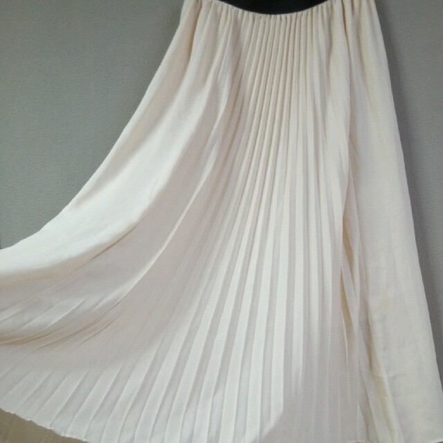 オフホワイト シフォンスカート レディースのスカート(ロングスカート)の商品写真