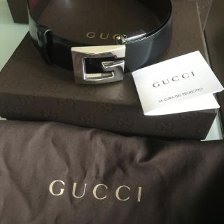 グッチ(Gucci)のグッチ GGスクエア リバーシブル メンズ ベルト 美品 箱 付属品付き(ベルト)