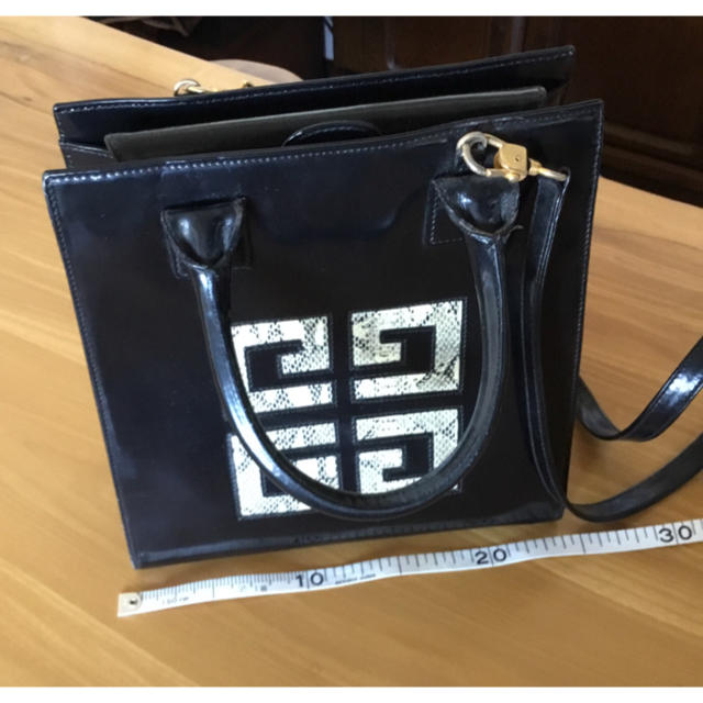 GIVENCHY(ジバンシィ)のジバンシイ ハンドバック レディースのバッグ(ハンドバッグ)の商品写真