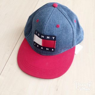 トミーヒルフィガー(TOMMY HILFIGER)の1点のみ！新品未使用 tommy jeans ロゴ入りキャップ 帽子 男女兼用(キャップ)