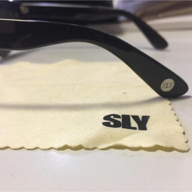 SLY(スライ)の★chiha様専用★SLYサングラス🕶 レディースのファッション小物(サングラス/メガネ)の商品写真