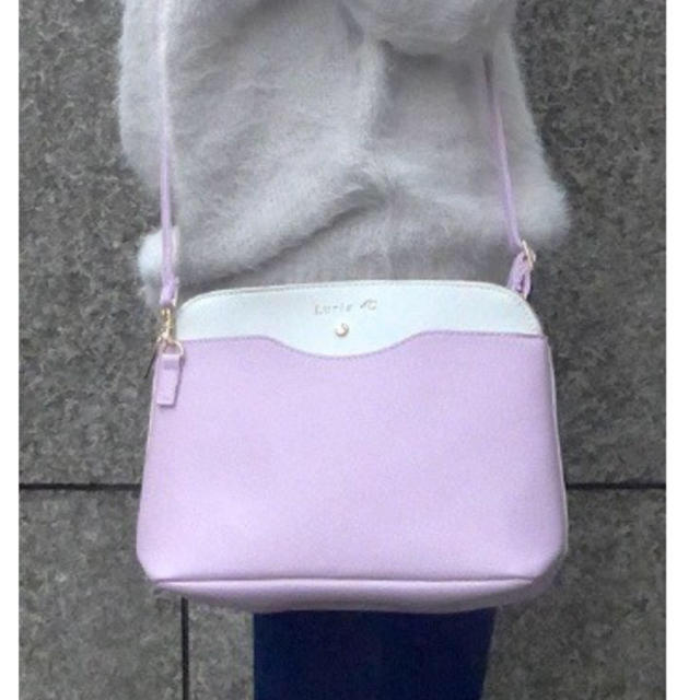 4℃(ヨンドシー)のルリア4℃豪華クリスタルつきキラめきポシェット レディースのバッグ(ショルダーバッグ)の商品写真