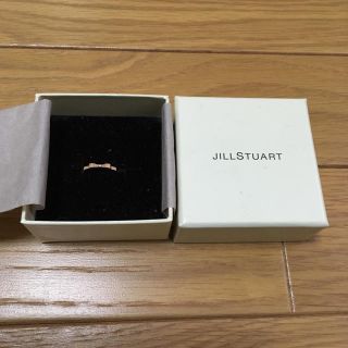 ジルスチュアート(JILLSTUART)の【美品】JILLSTUART リボン指輪 5号(リング(指輪))