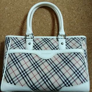 バーバリー(BURBERRY)のバーバリー　バッグ　ホワイト(ハンドバッグ)