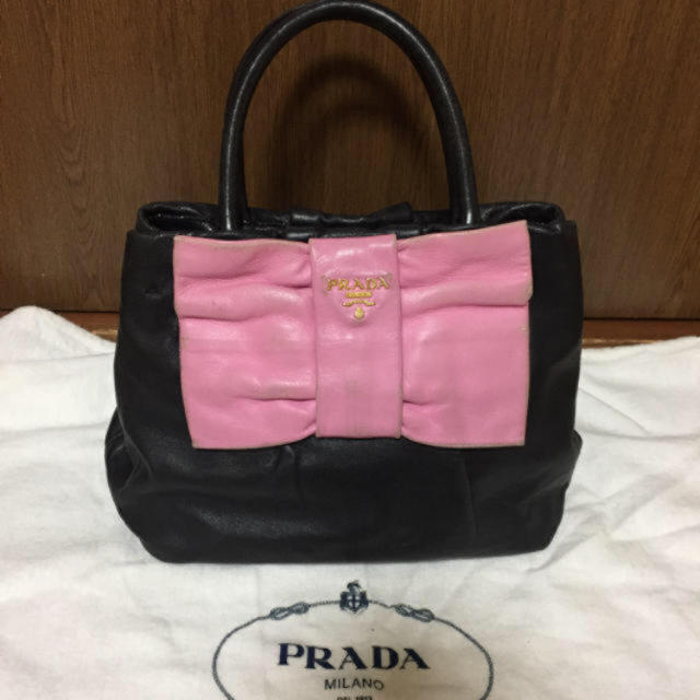 FENDI カーフレザー 2WAY ピンクベージュ ハンドバッグ 8BH367 FENDI カーフレザー 2WAY ピンクベージュ ハンドバッグ 8BH367