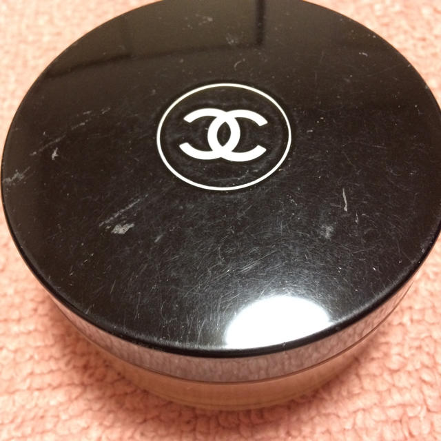 CHANEL(シャネル)のCHANELフェイスパウダーペシュ コスメ/美容のベースメイク/化粧品(フェイスパウダー)の商品写真